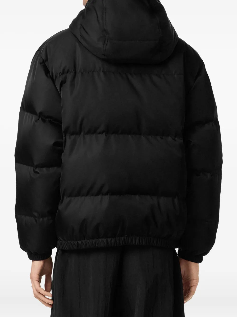 Kurtka z haftem logo