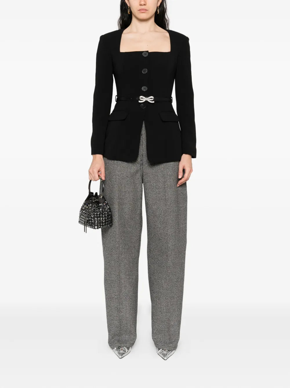 Kurtka z ozdobą z kokardek i paskiem