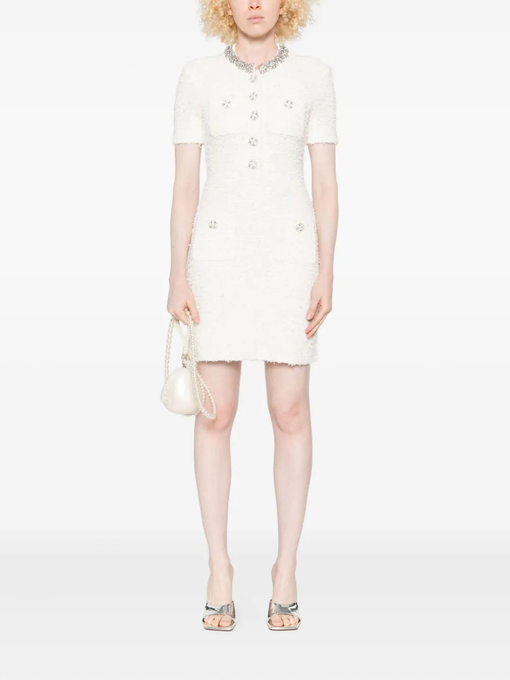 Verziertes Minikleid mit Knopfdetail