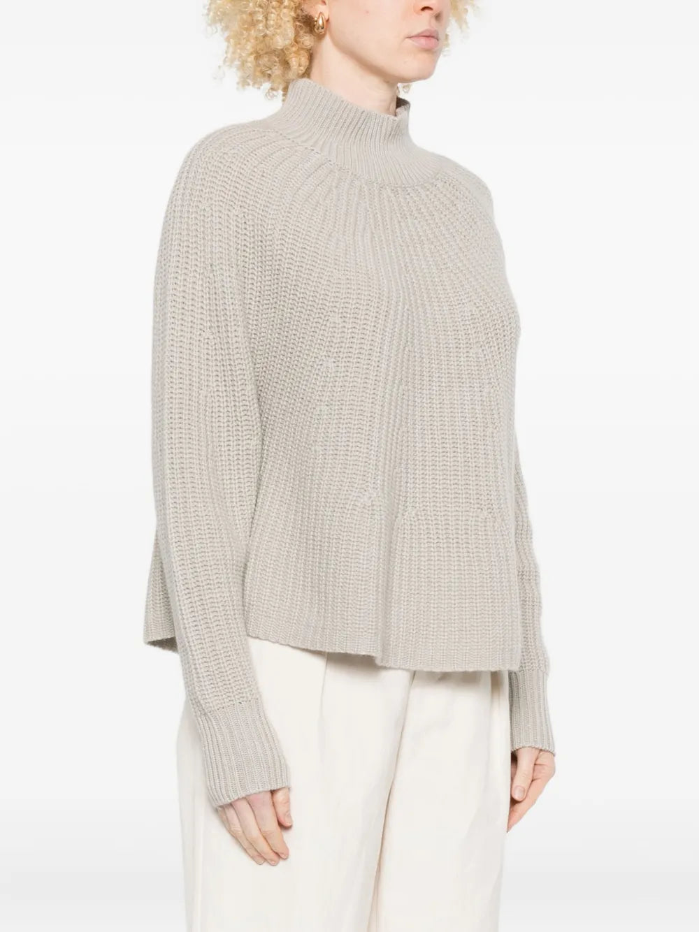 Sweater with stand-up collar