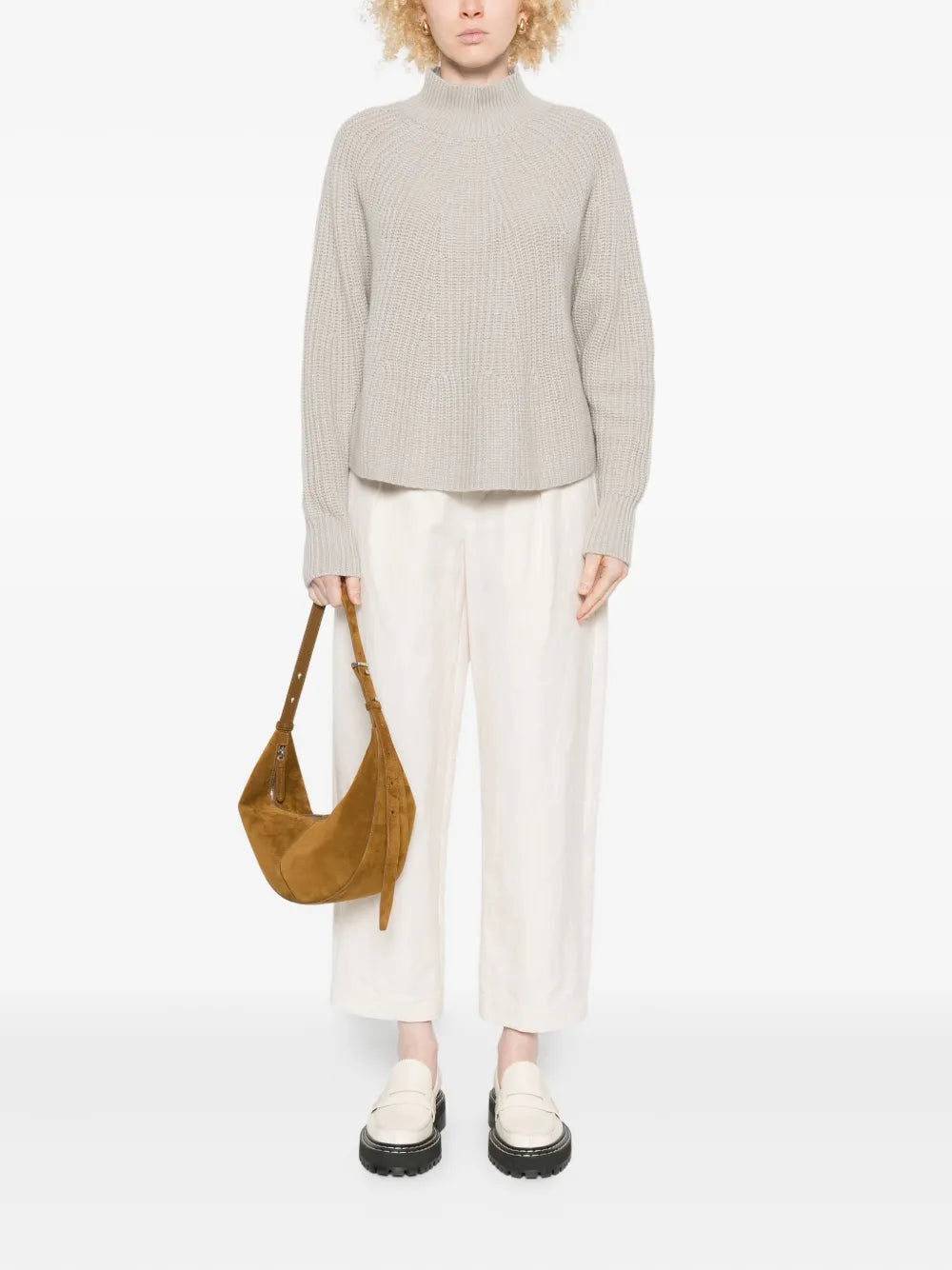 Svetr s límcem na stojáka