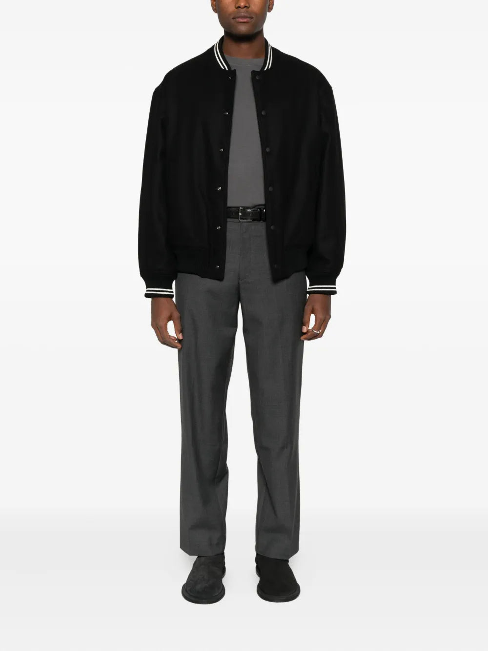 Geknoopte jas met geribde zoom