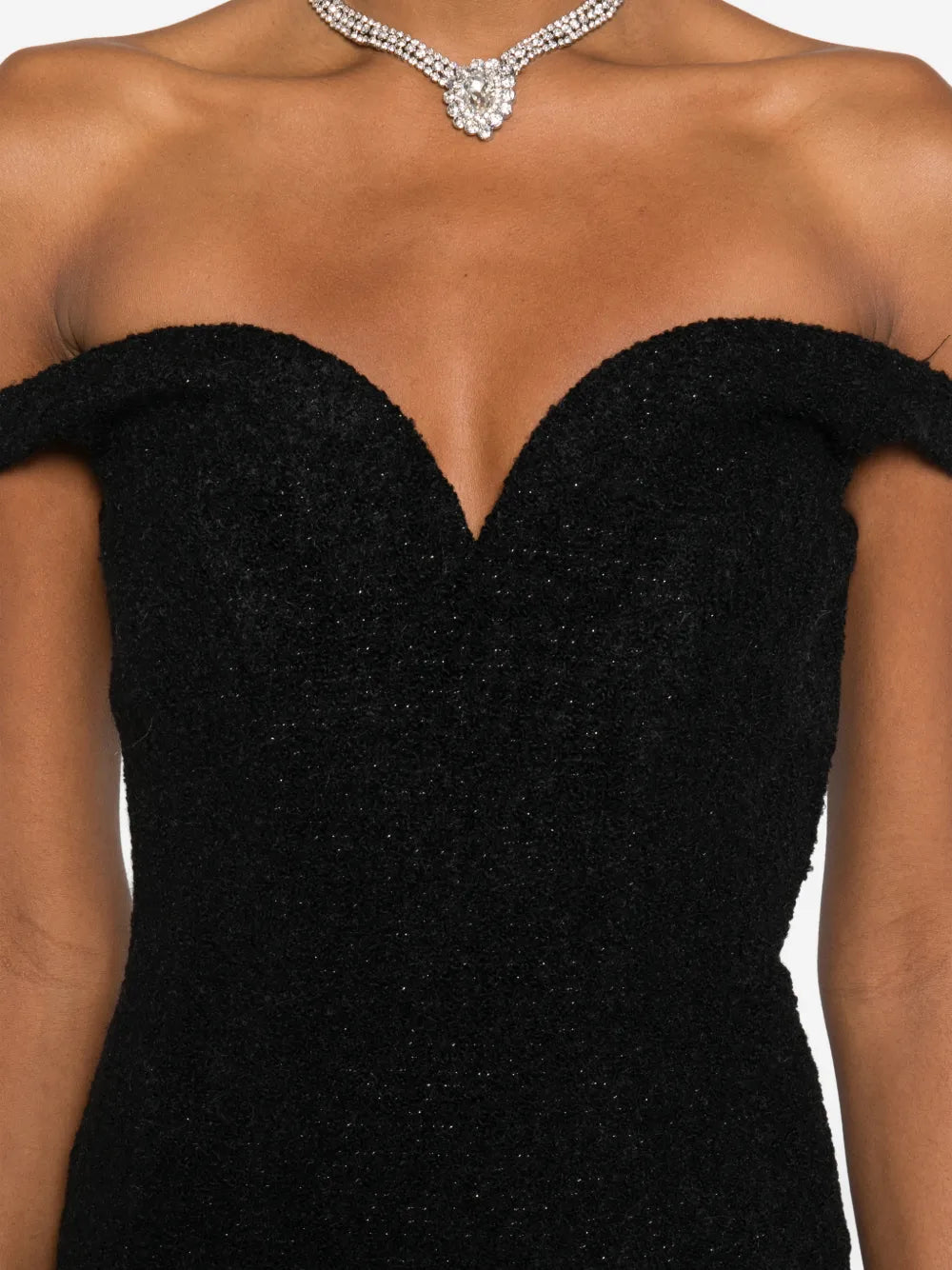 Schoudervrij boucle-midi-jurk