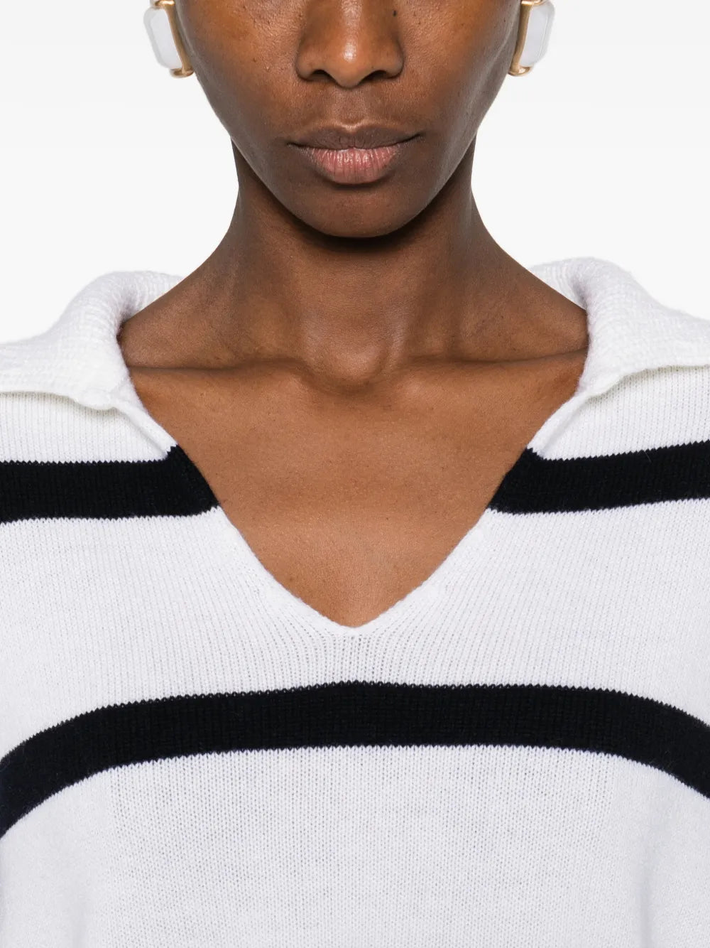 Gestreifter Pullover