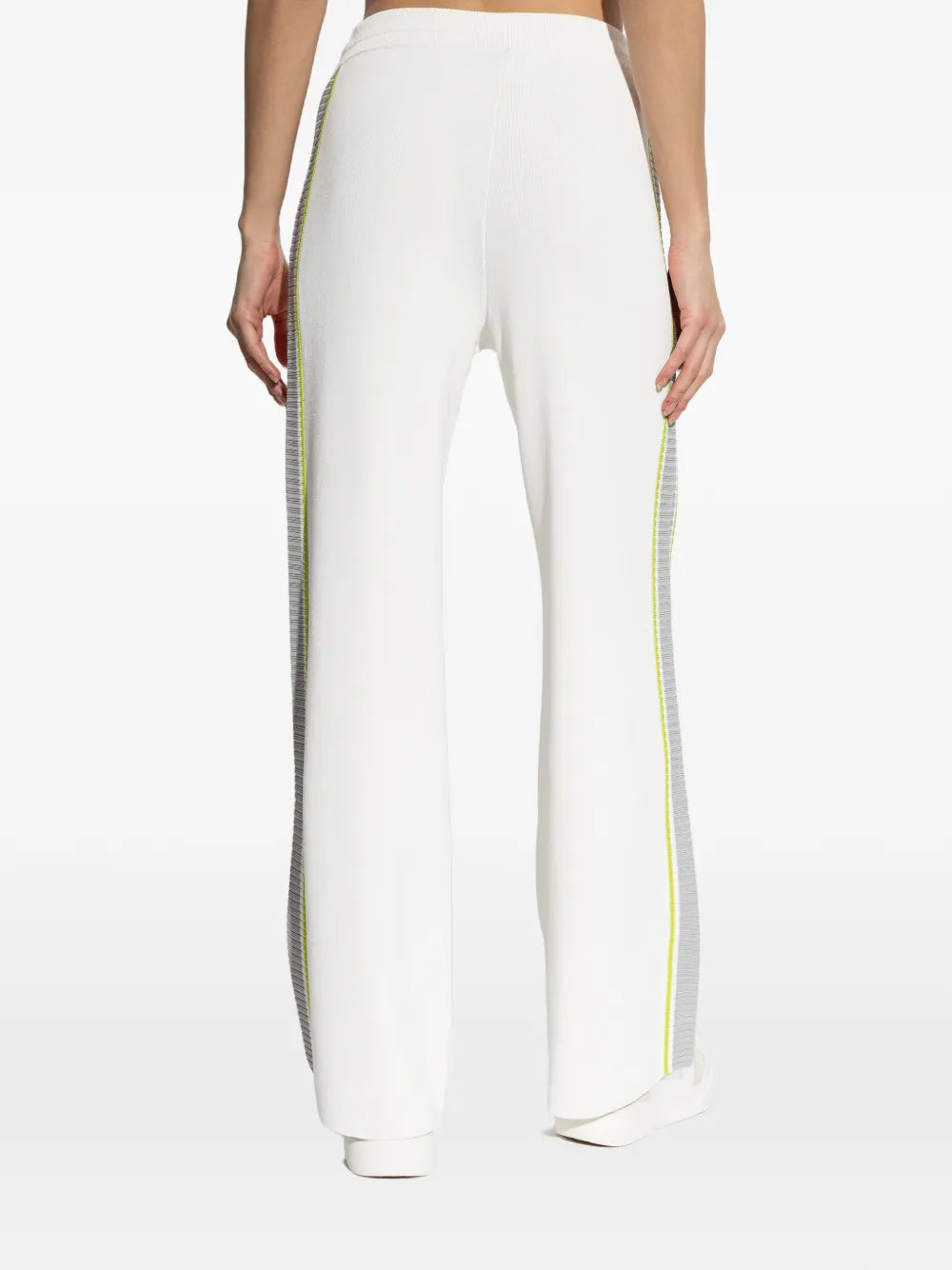 Tracksuit with drawstring