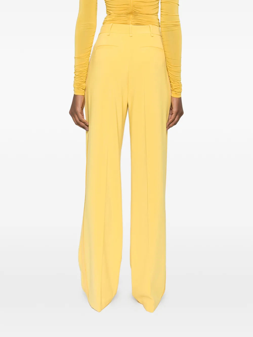 Nohavice s širokými nohavicami