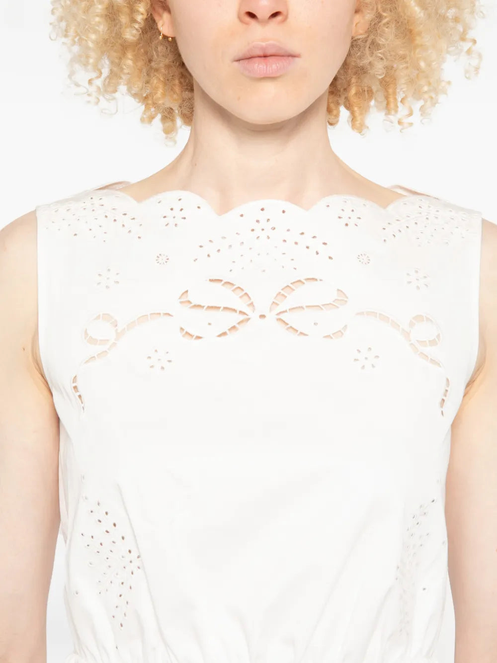 Biała bawełniana haftowana mini sukienka