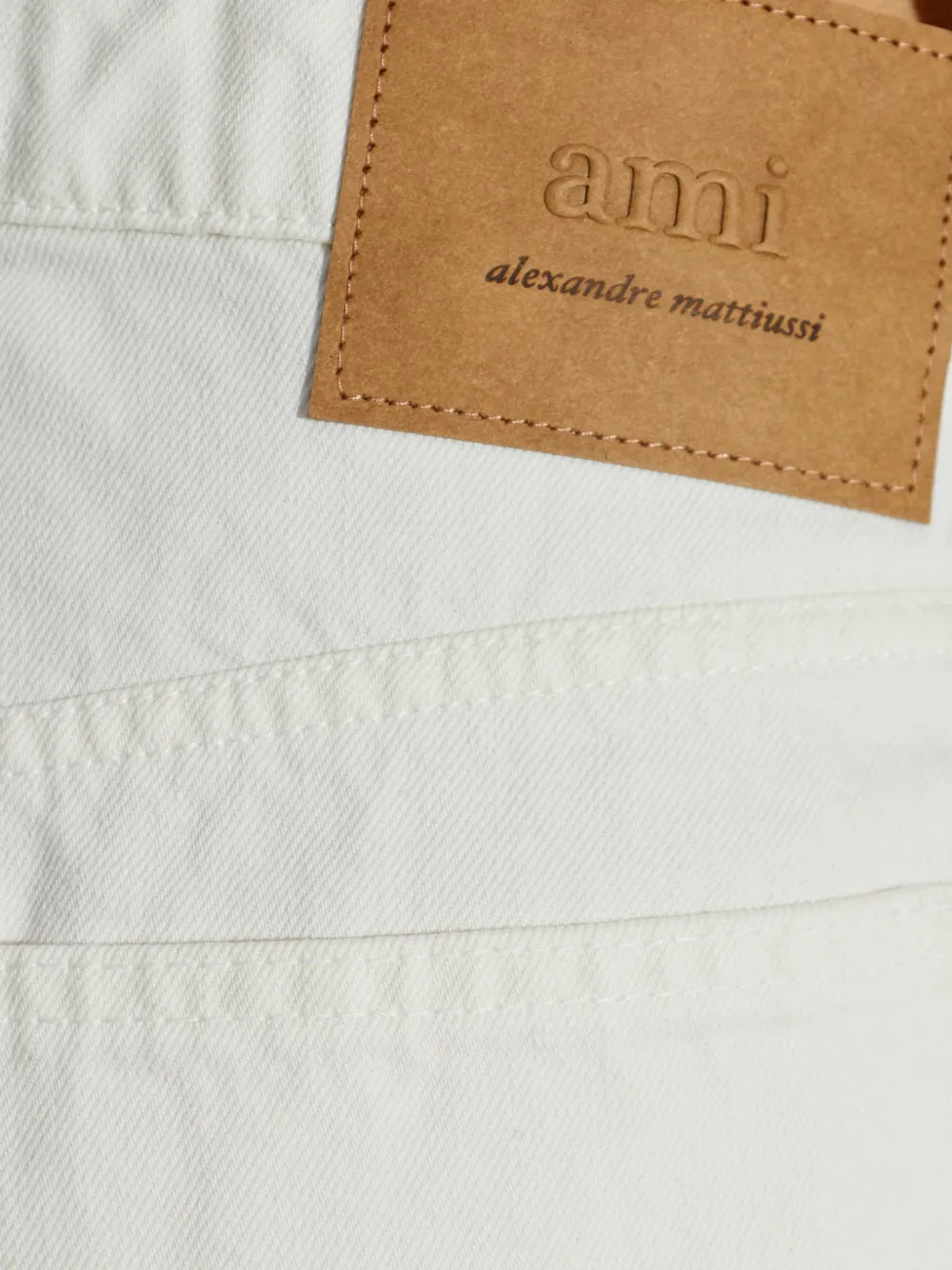 LARGE FIT JEANS