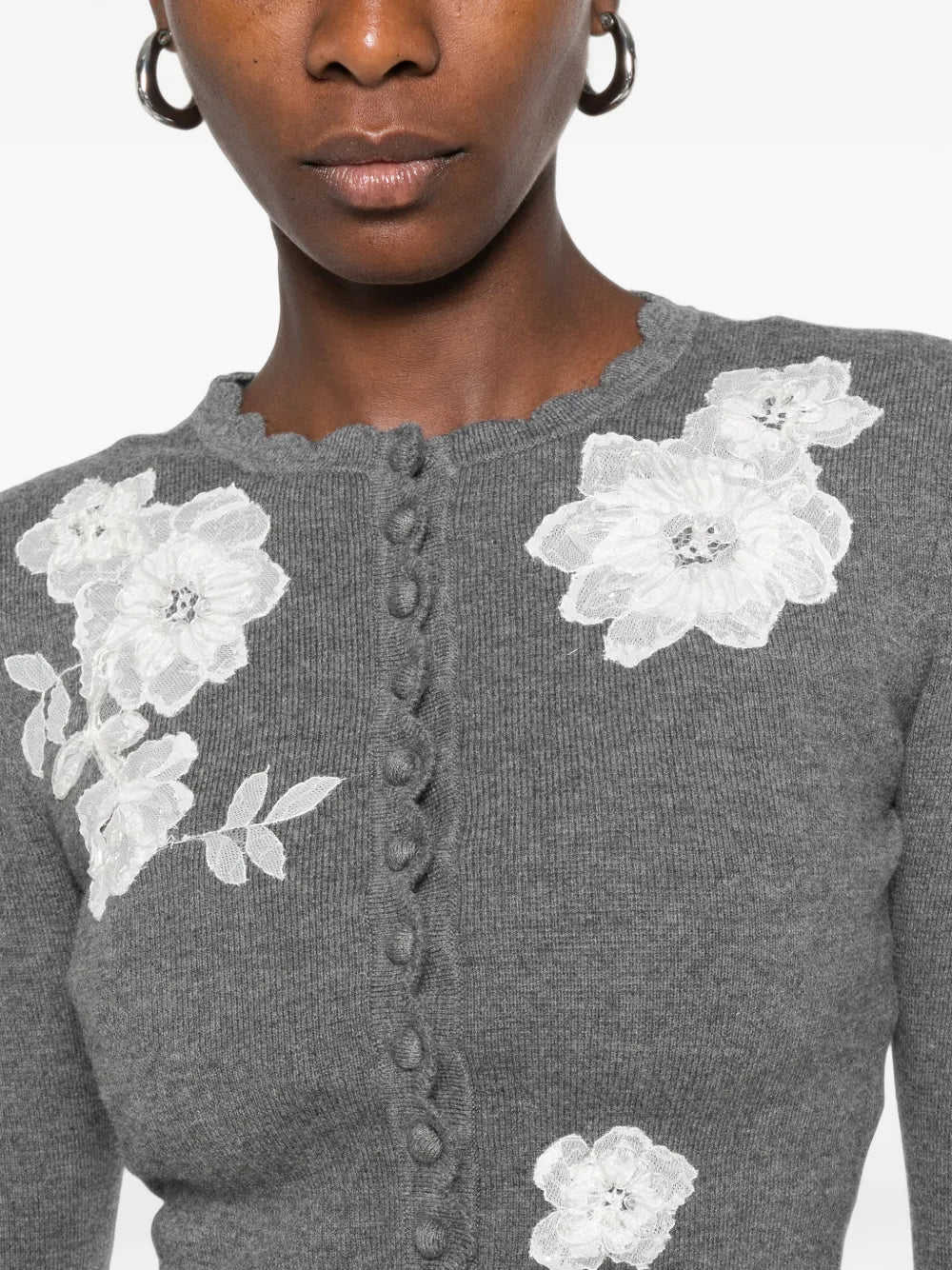 Cropped-Cardigan mit Blumen-Applikation