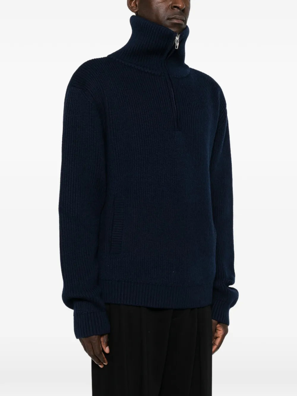 Gerippter Herrenpullover mit Viertelreißverschluss