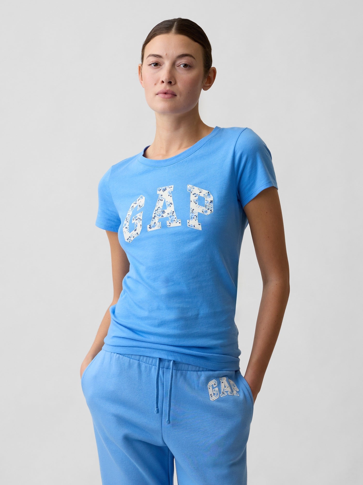 T-shirt met GAP-logo