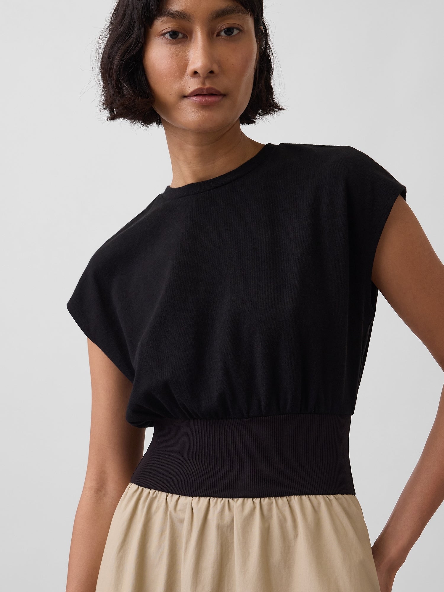 Midi dress with pockets
