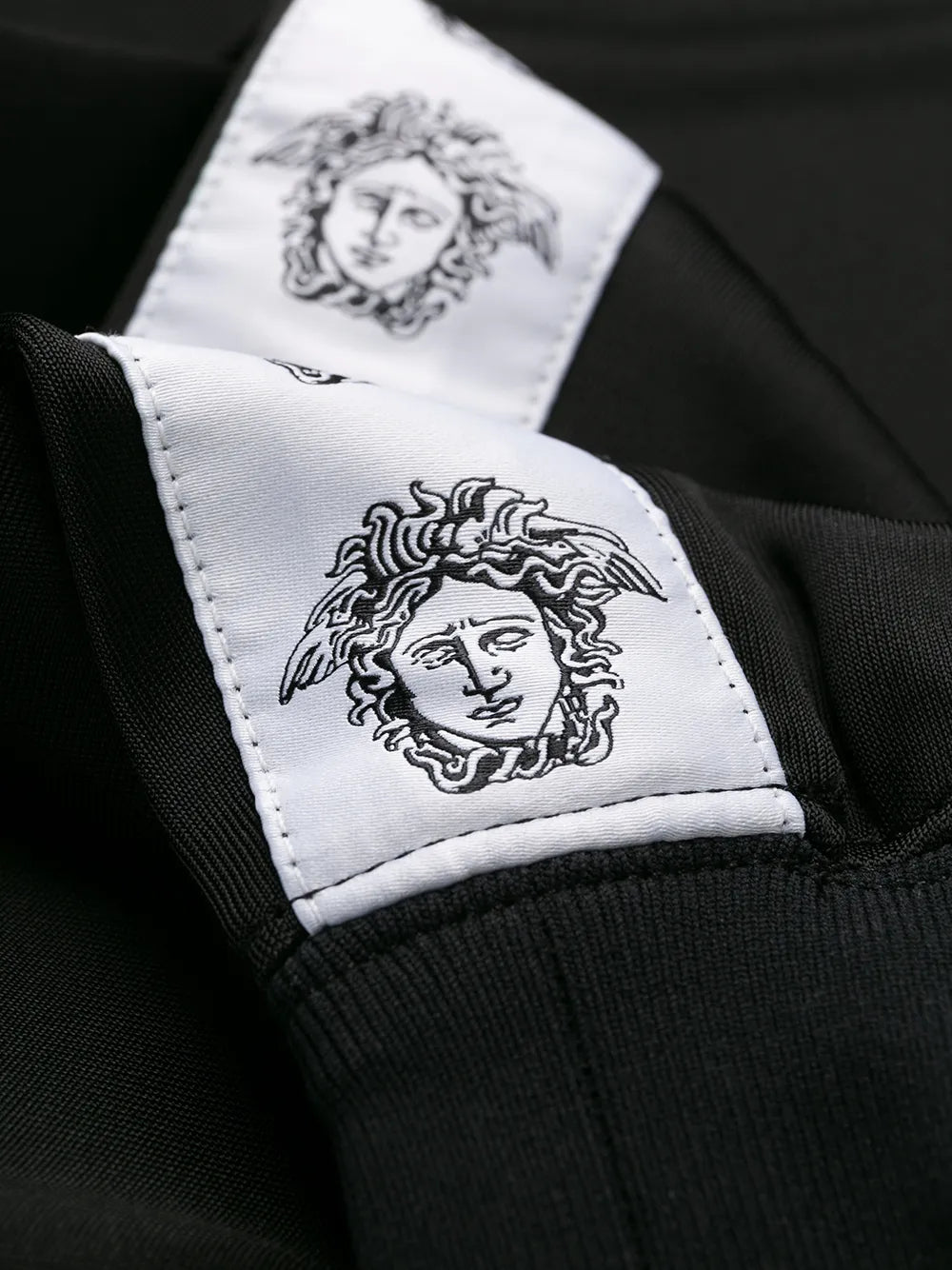 Jacke mit Medusa Detail