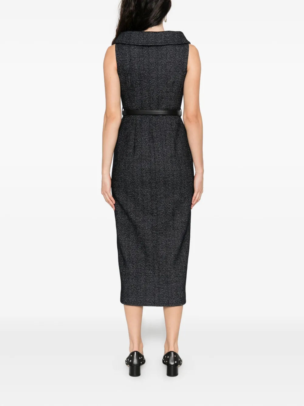 Jurk met dubbele rij knopen en ceintuur