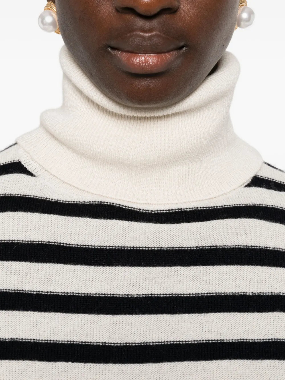 Gestreifter Rollkragenpullover