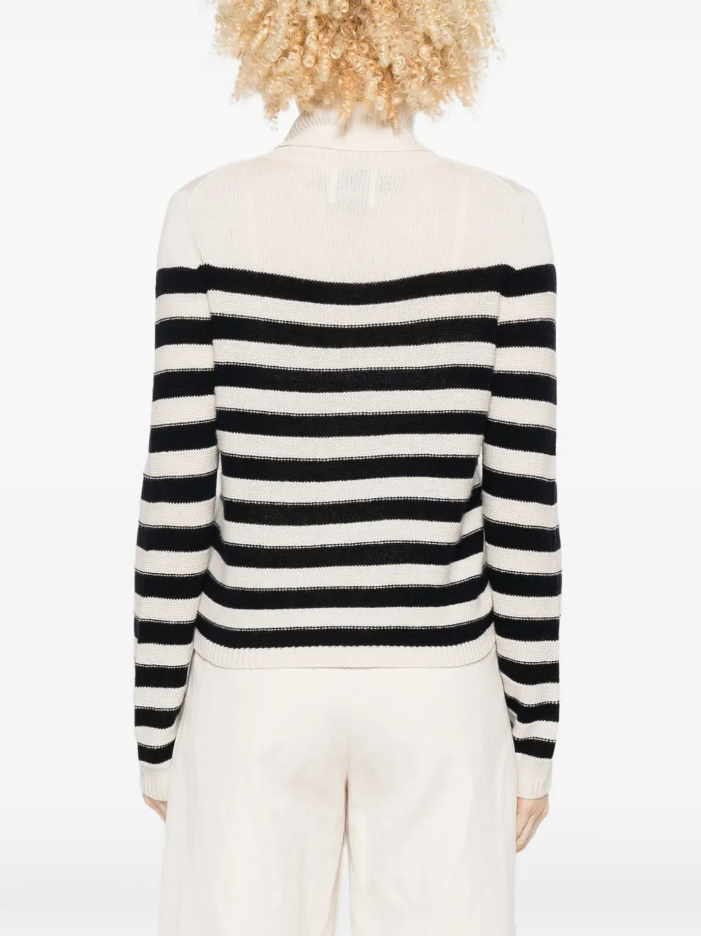 Gestreifter Rollkragenpullover