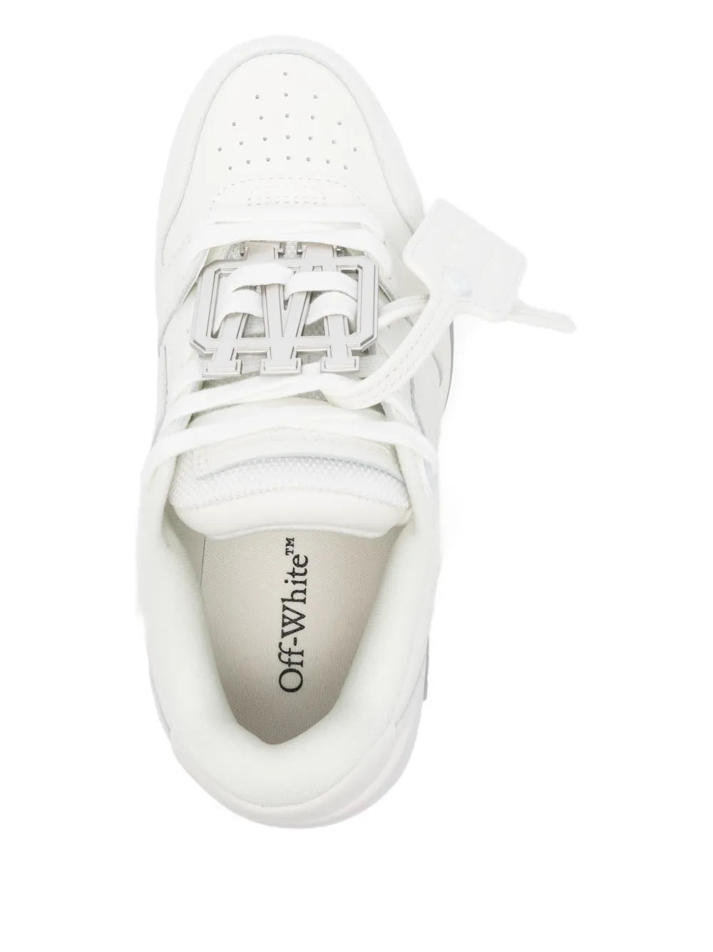 Tenisky mimo kancelárie s prackou v tvare šípu