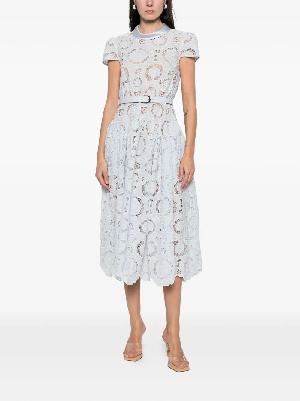 Midi dress made of floral lace