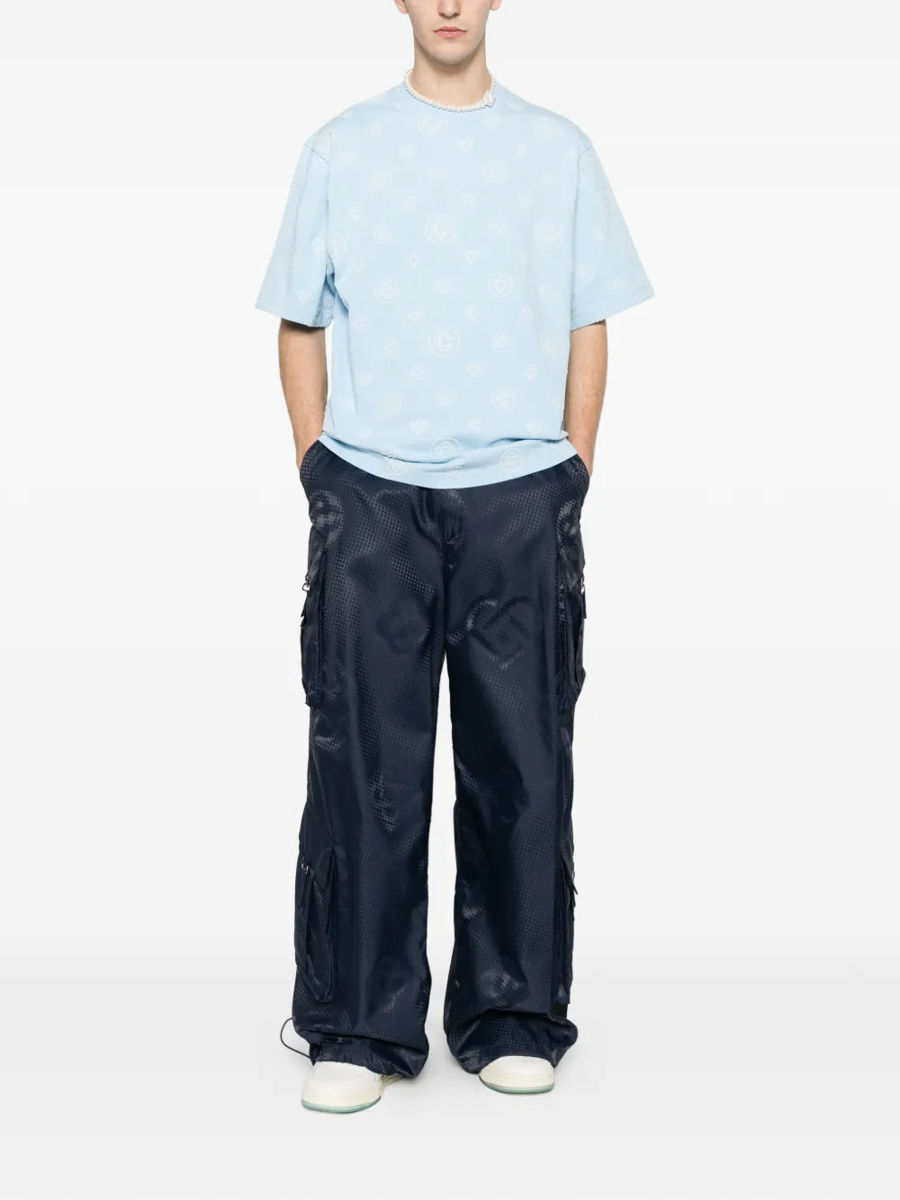 T-shirt z monogramem