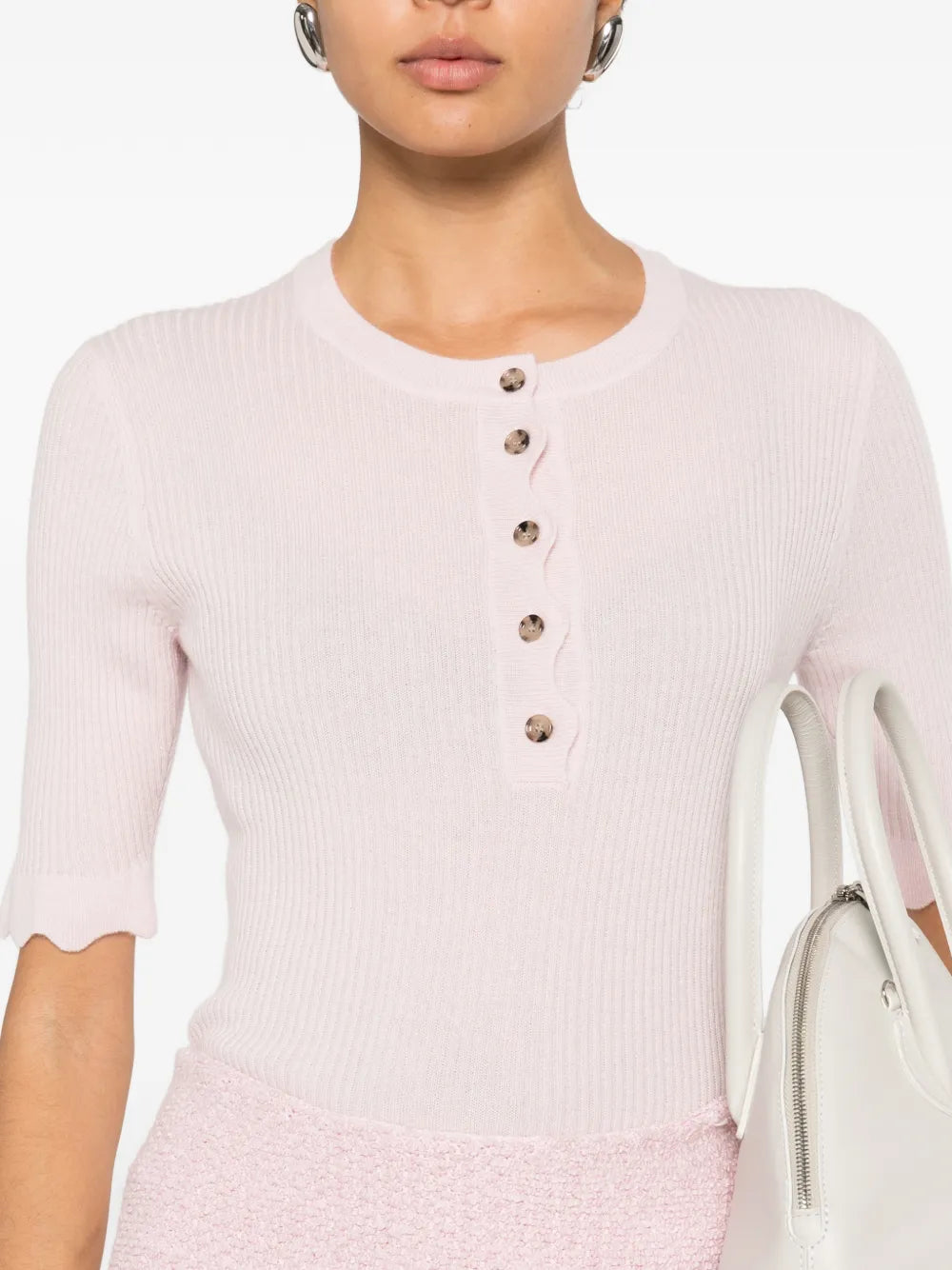 Ribbed top with button closure