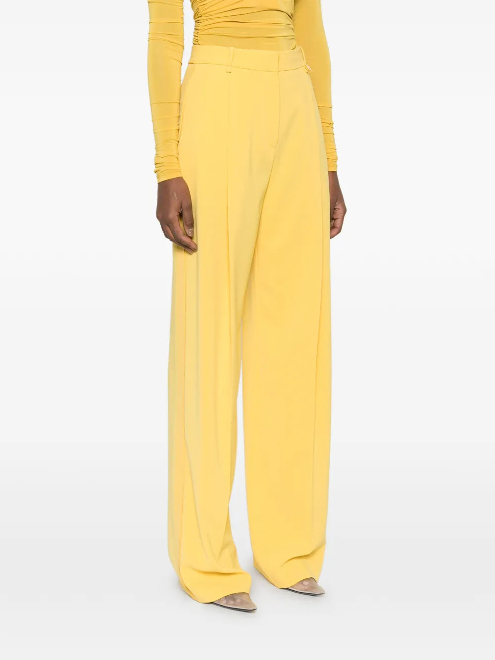 Nohavice s širokými nohavicami