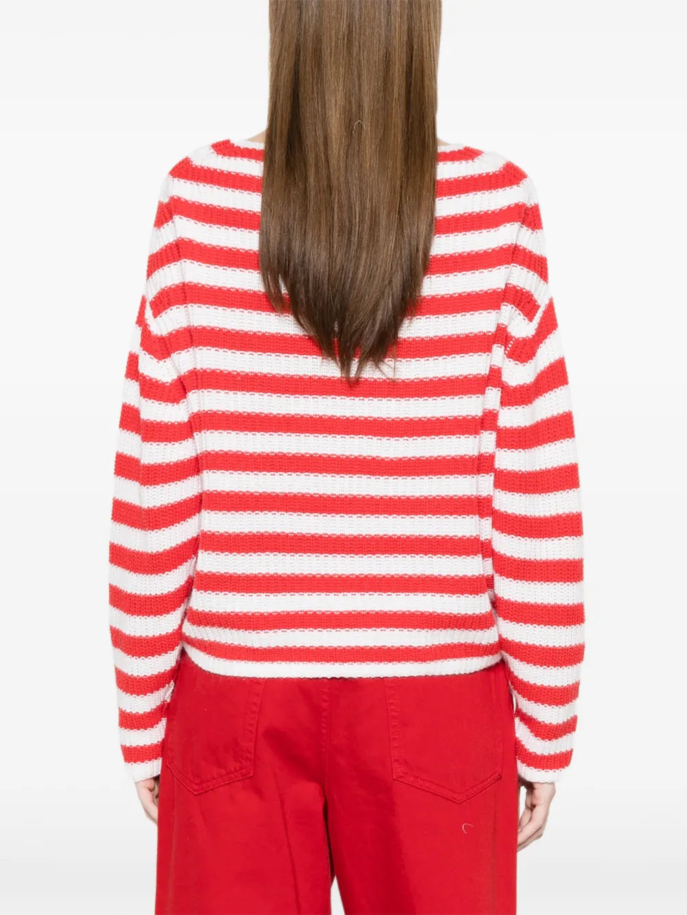 Sweter z dekoltem w kształcie litery U