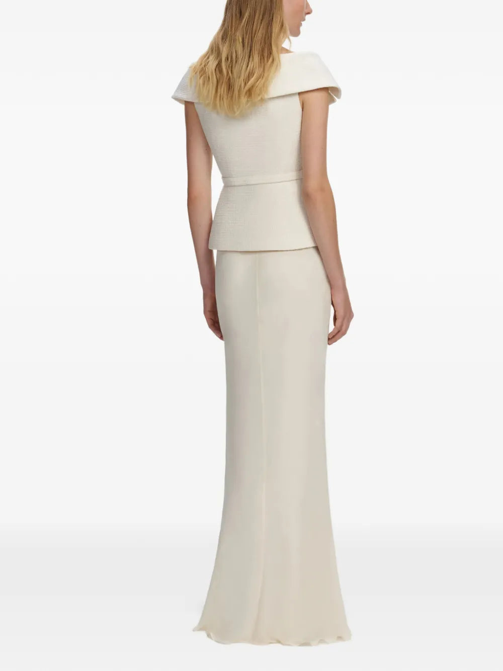 Maxi dress with decorated belt