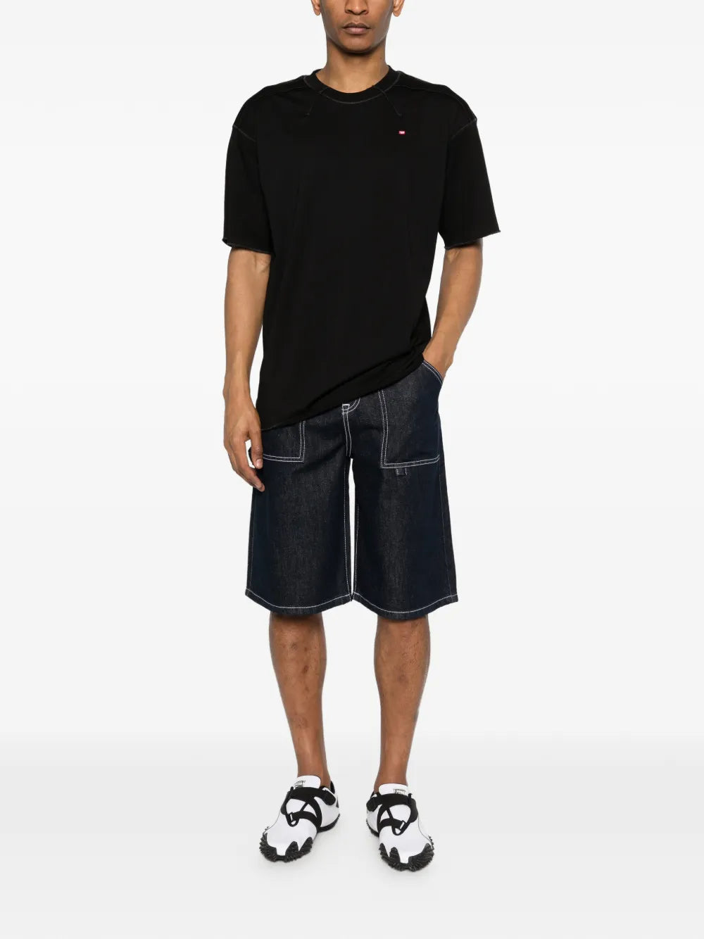 Jeans-Shorts mit Kontrastnähten