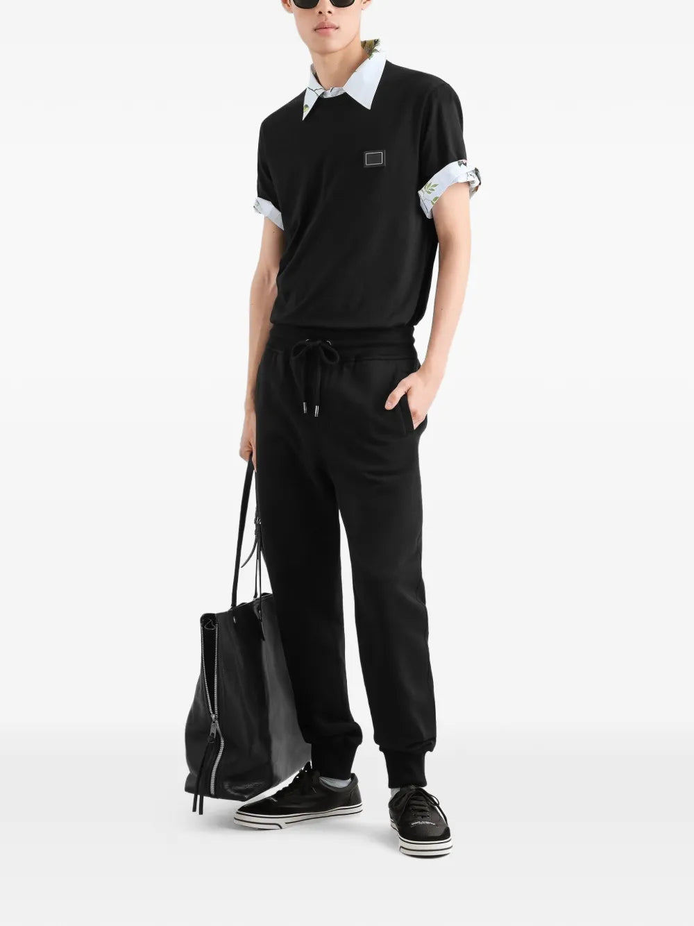 T-Shirt mit Logo-Plakette