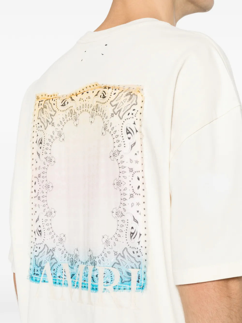 Distressed-T-Shirt mit Bandana-Patch