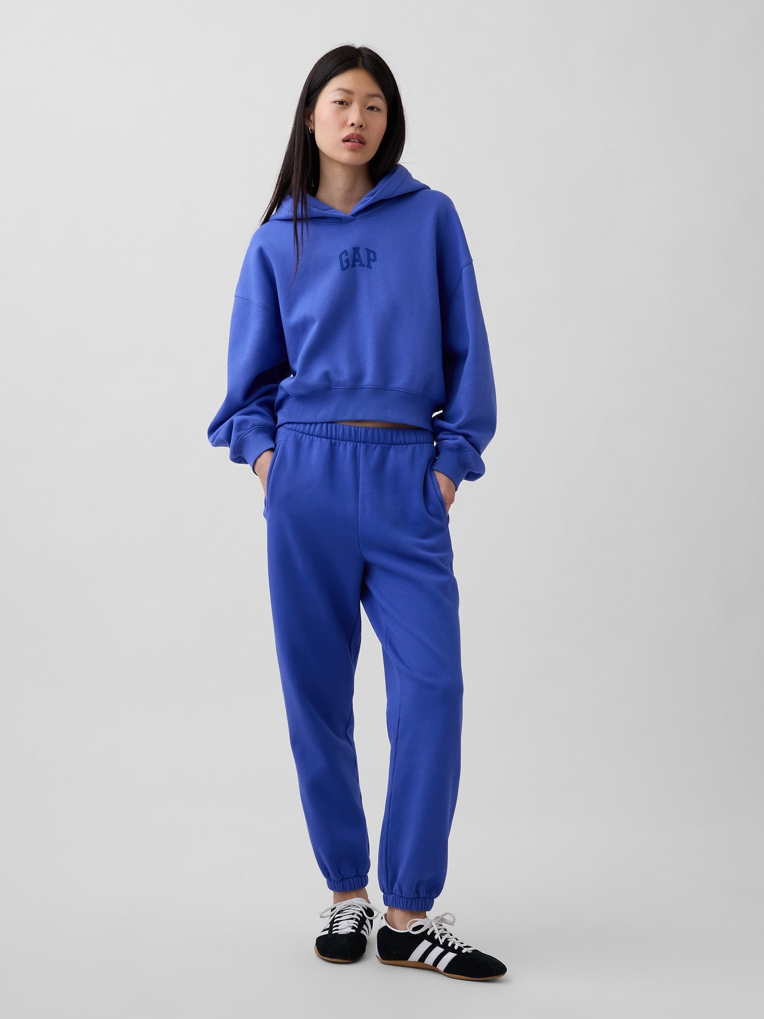 Sweatshirt met capuchon en logo