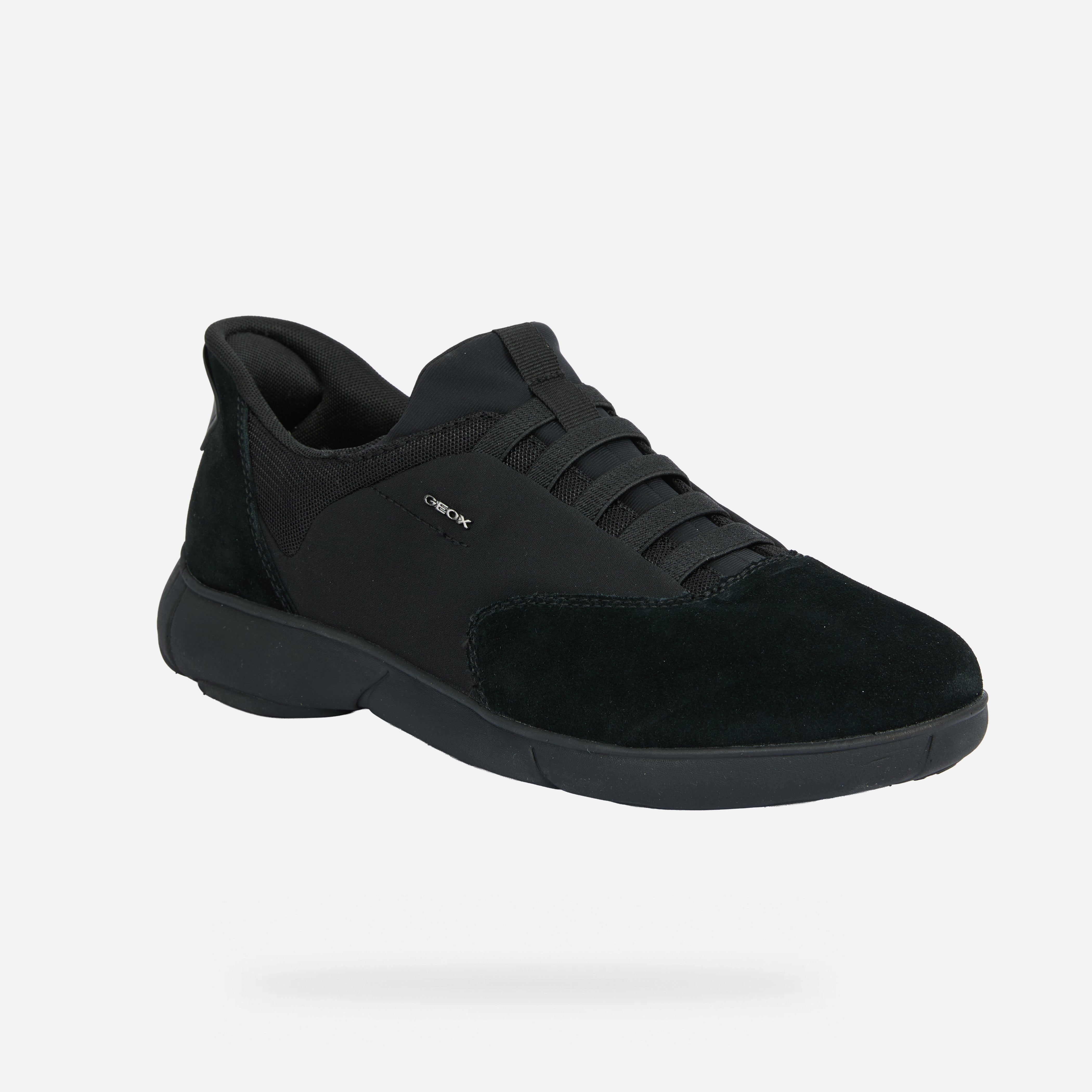Nebula 2.0 Plus Sneakers