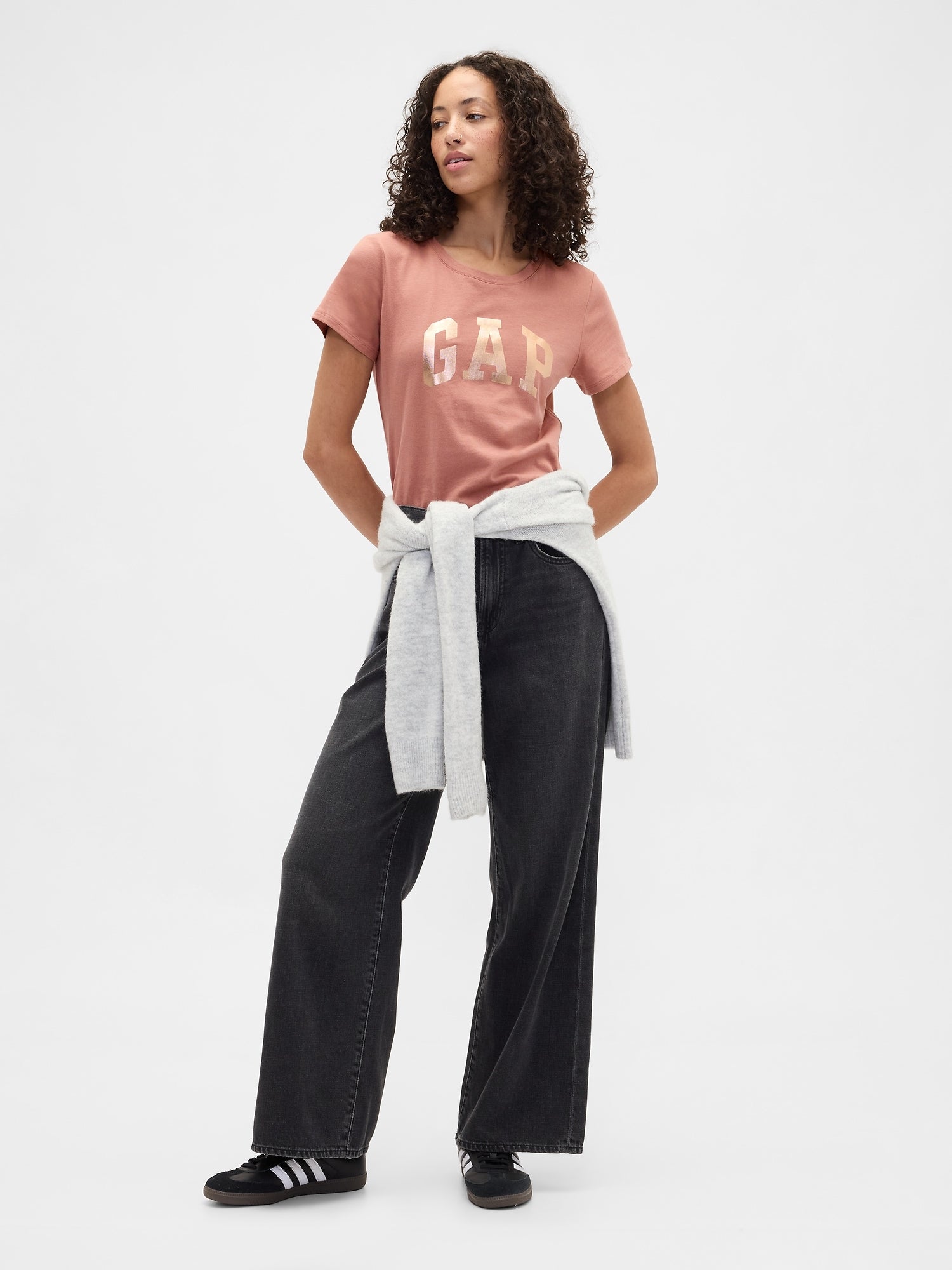 T-shirt met GAP-logo